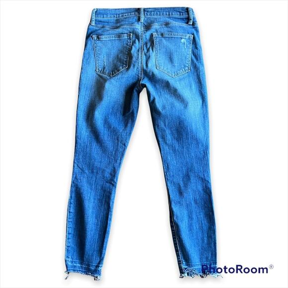 Gap True Skinny Ankle Jeans In Medium Destroy- Size 28R - Picture 2 of 13